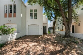 Building Photo - 3125 Paola Dr