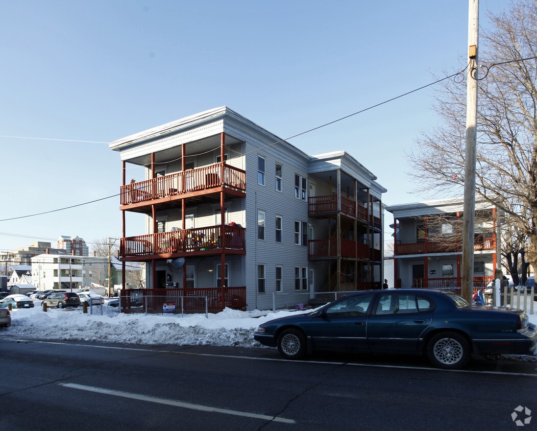 Building Photo - 222-224 Lake Ave