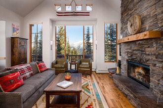 Building Photo - 7 Gambler Dr