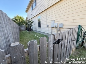 Building Photo - 11023 Mustang Spring