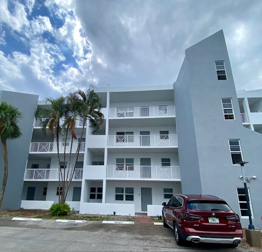 Foto principal - Great Condo in Pompano Beach Just West of ...
