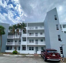 Building Photo - 2860 NE 14th Street Causeway