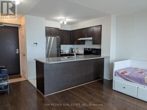 Building Photo - 208 Enfield Pl