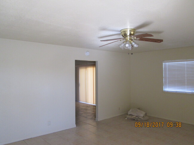 Foto del edificio - 2 bedroom, 2 baths, 1 car garge House