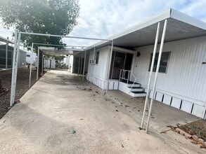 Building Photo - 530 S Alma School Rd