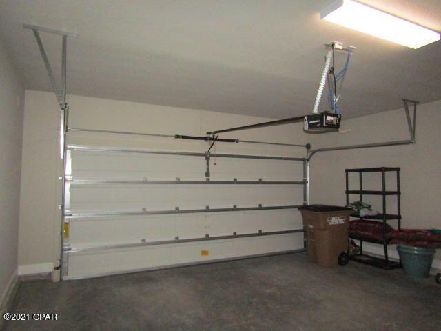 Building Photo - 115 Moonraker Cir