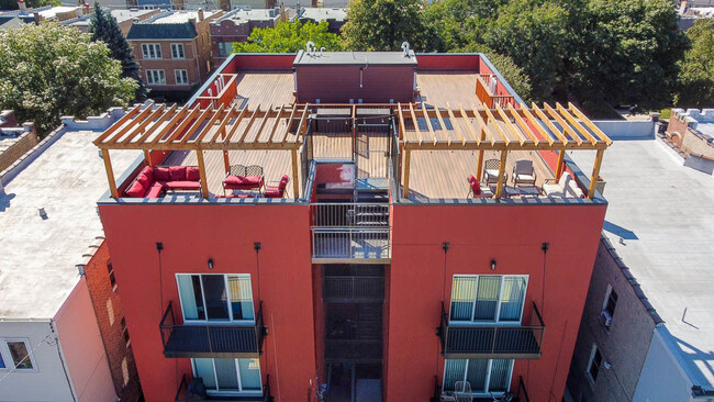 Foto del edificio - 3329 N Avers Ave