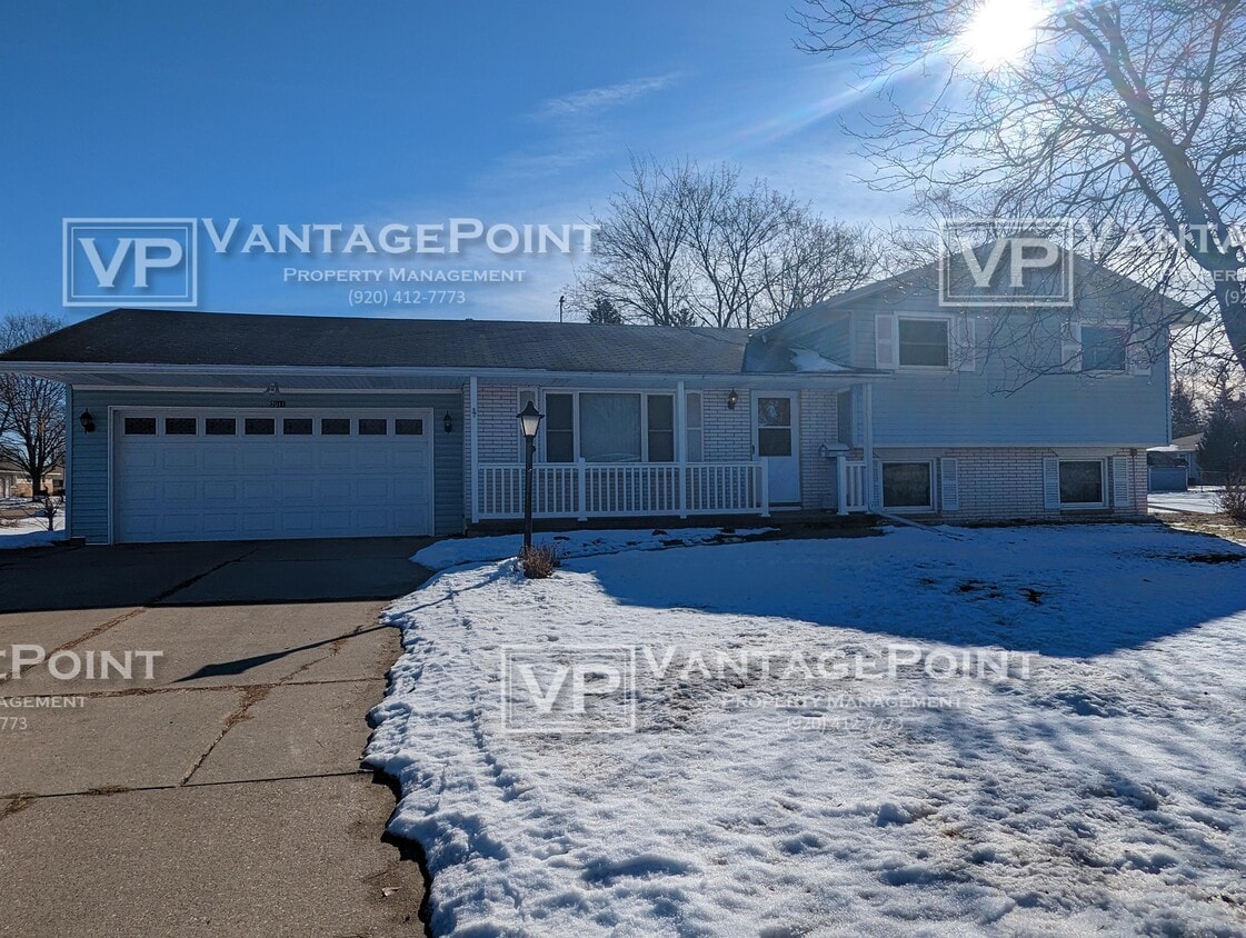 2011 Marlee Ln, Ashwaubenon, WI 54304 House Rental in Ashwaubenon, WI