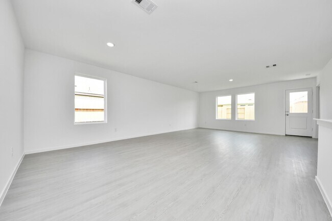 Building Photo - 28814 Golden Wheat Ct