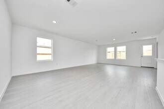 Building Photo - 28814 Golden Wheat Ct