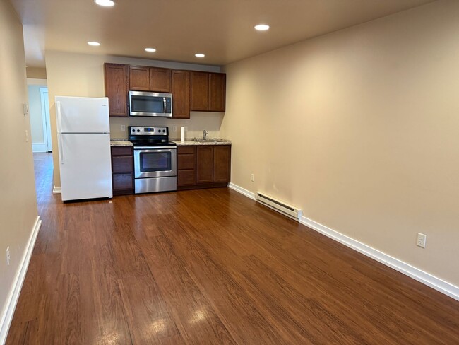 Building Photo - 206 Graves Trail