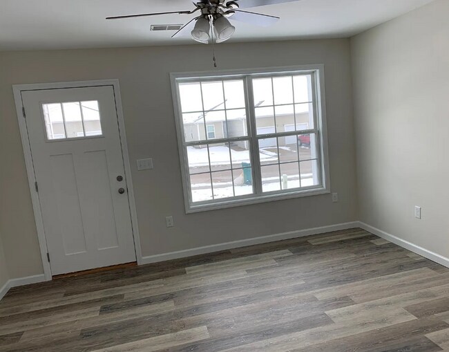 Sala de estar - 9029 Landon Ln