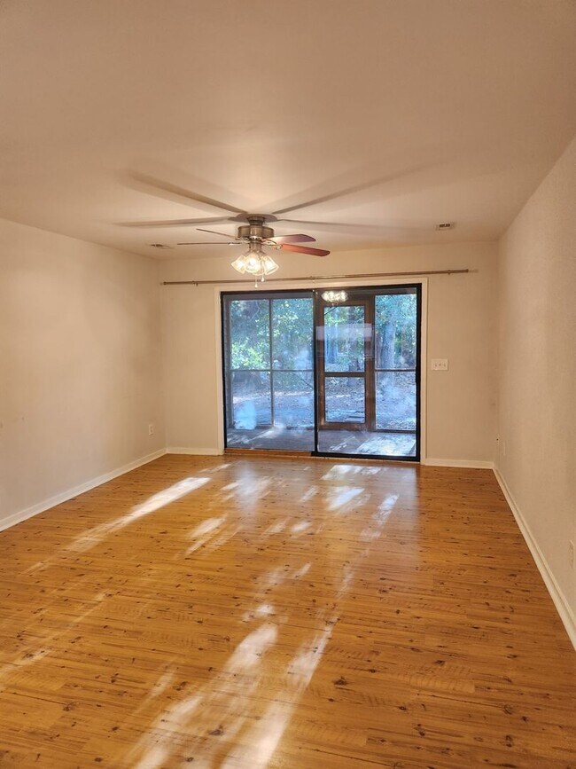 Foto del edificio - 2 Bedroom Condo Close to Wrightsville Beach