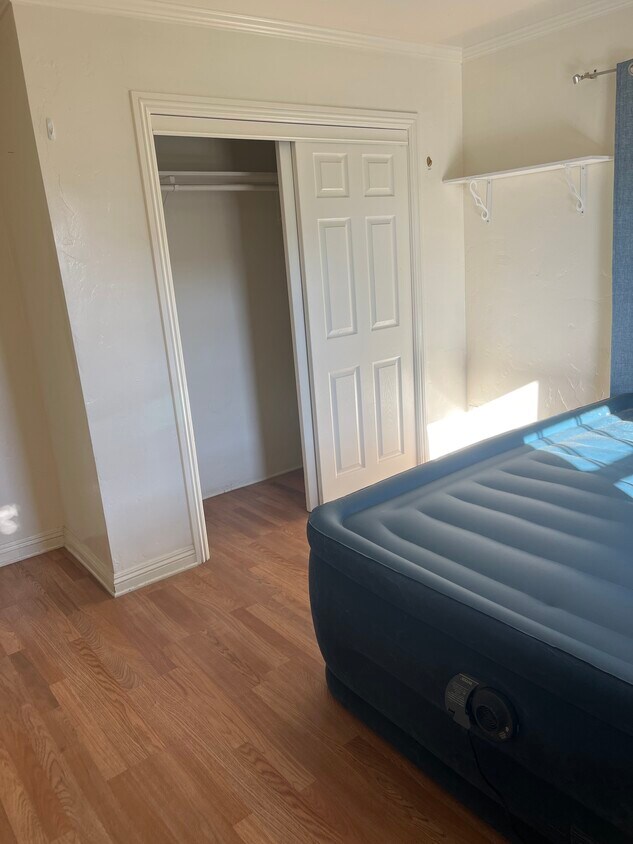Foto principal - 2880 Woodbine St