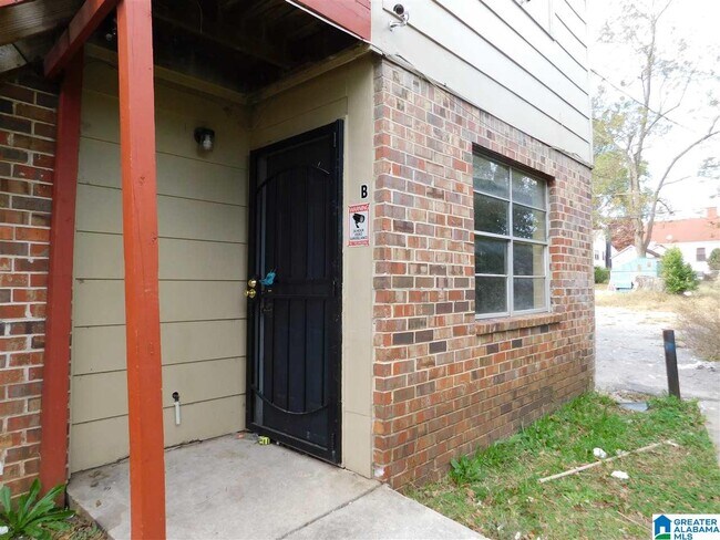 Foto del edificio - 1112 4th Ave W