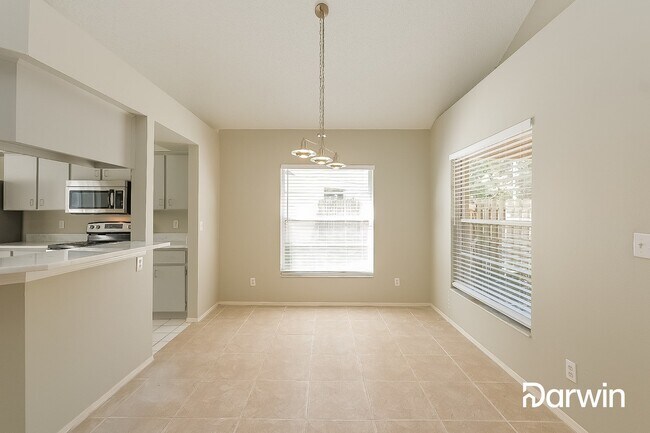 Foto del edificio - 8708 Terra Oaks Rd, Temple Terrace, FL 33637