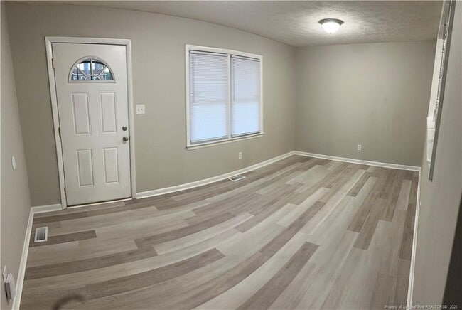 Building Photo - 2524 Penny Dr