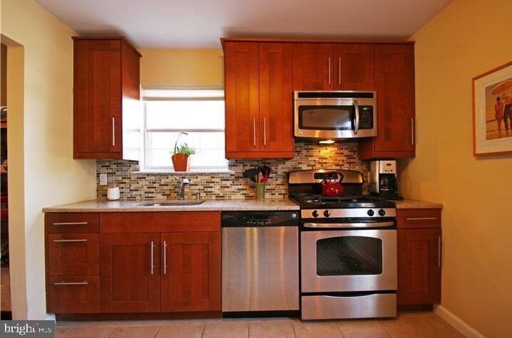 Foto principal - 419 Saw Mill Ct