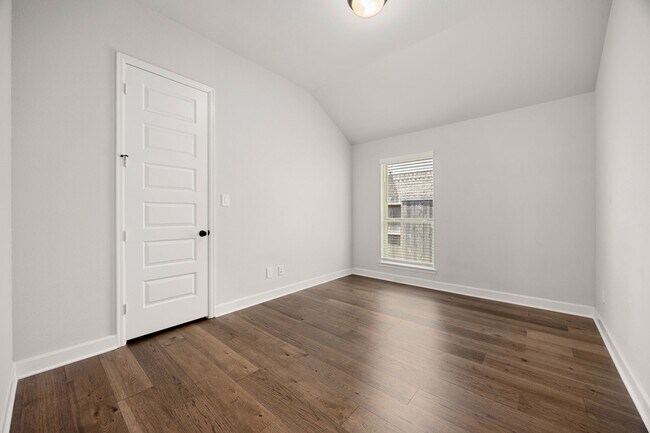 Building Photo - 2122 Germander Ln
