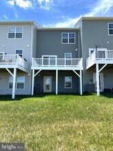 Building Photo - 439 Seeback Dr