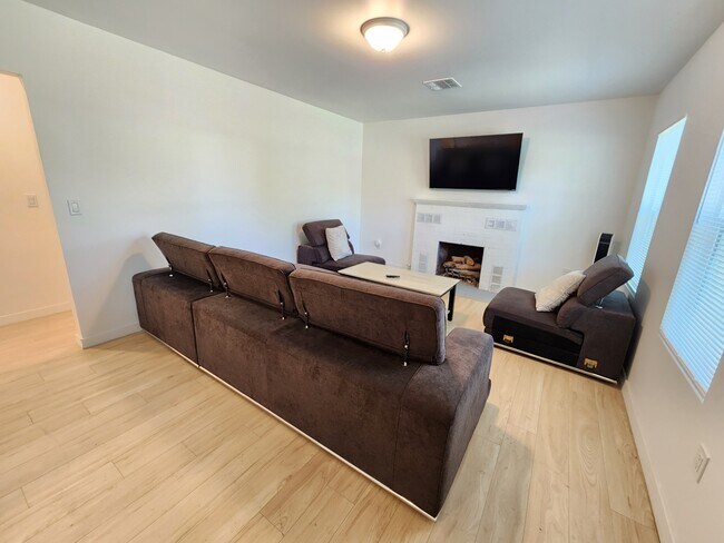 Foto del edificio - 9682 Sunland Blvd