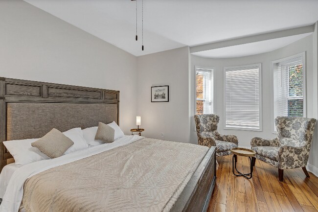 Foto del edificio - 2303 N Calvert St