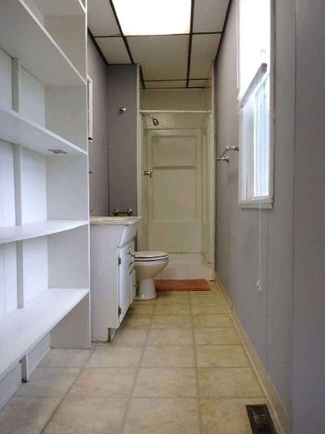 Foto del edificio - 9 Laird Ave