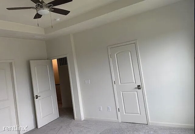 Foto del edificio - 3 br, 2.5 bath Townhome - 9739 Junction St...