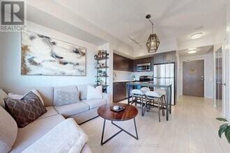 Building Photo - 2212 Lake Shore Blvd W