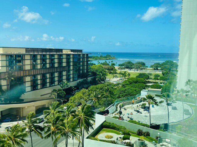 Building Photo - Hawaiki Tower