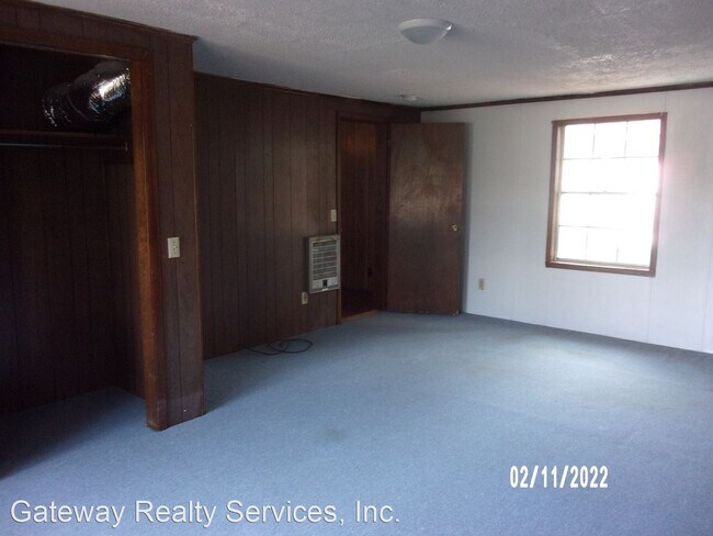 Building Photo - 3 br, 1.5 bath House - 622 St. Mary's Dr.