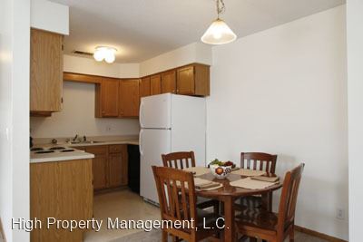 Building Photo - 3527-3615 Queen Dr SW