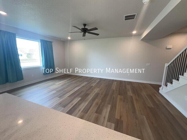 Foto del edificio - 232 Bristlecone Dr