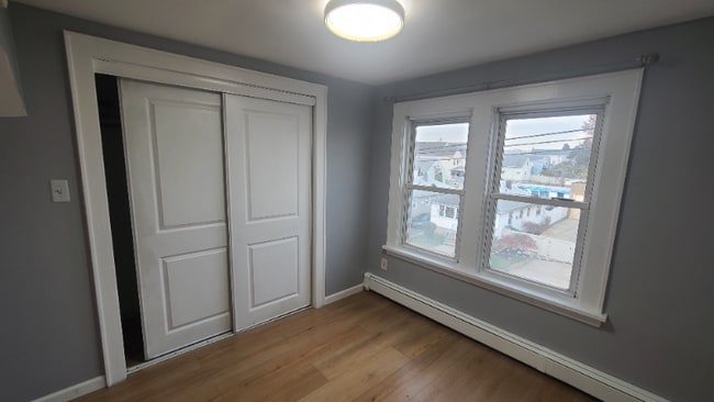 Building Photo - 571 Avenue A