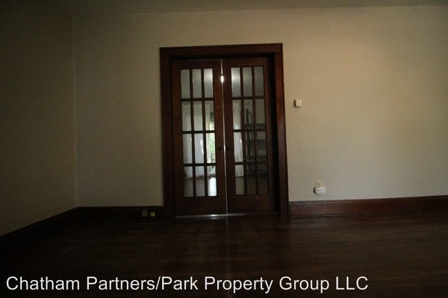 Building Photo - 3 br, 1 bath House - 115 E. Hinman Ave.