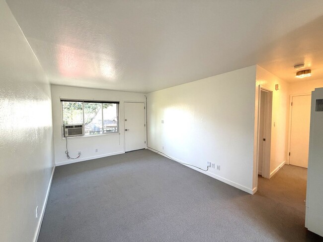 Foto del edificio - 500 Red Hill Ave