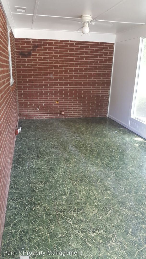 Foto del edificio - 3 br, 1 bath House - 3614 Eastgate Drive