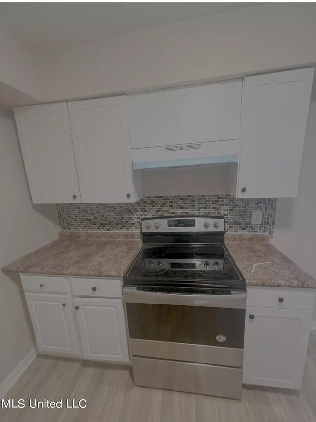 Foto del edificio - 2802 Jamestown Way