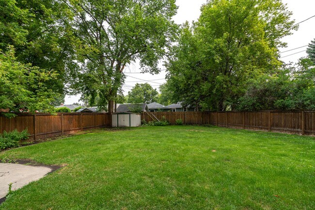 Building Photo - Beautiful Single Family Home
