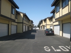 Building Photo - Laurel Townhome Apartments