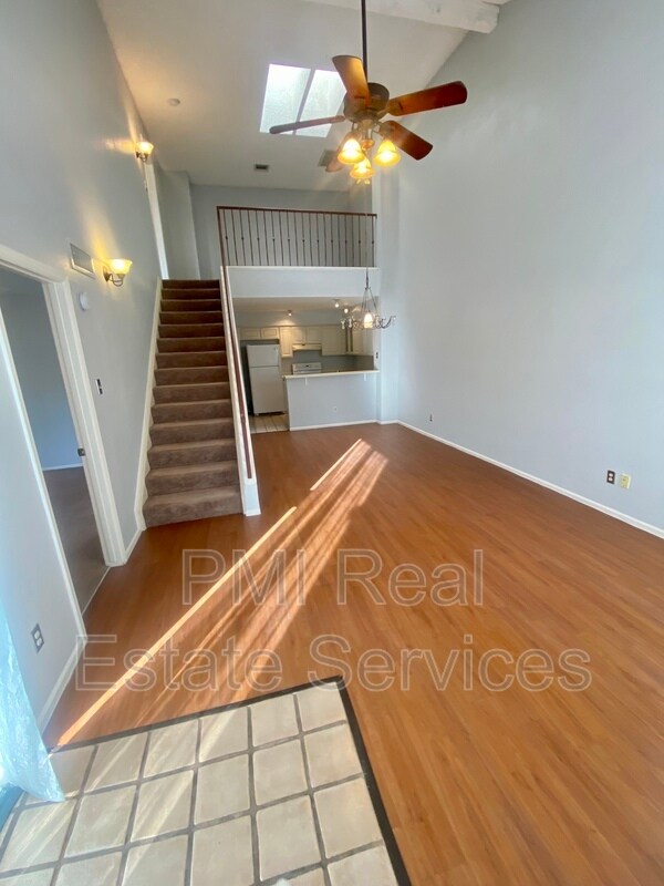 Foto del edificio - 1717 E Union Hills Dr