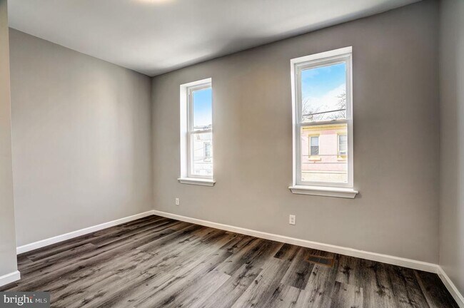 Building Photo - 2551 N 4th St