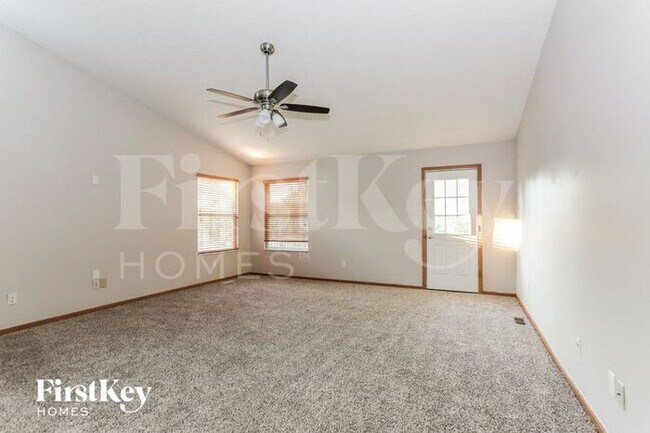 Foto del edificio - 2864 Oak Forest Dr