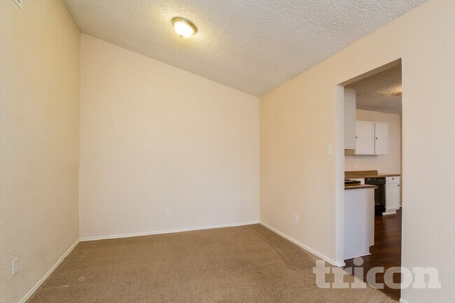 Foto del edificio - 6329 Porterway Dr