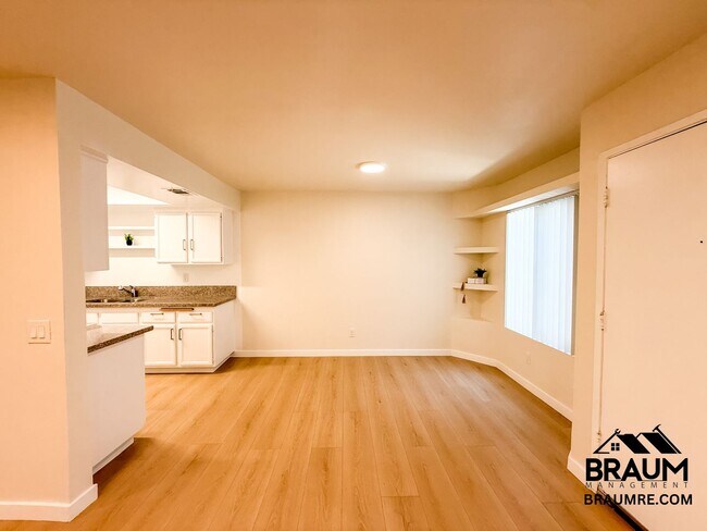 Building Photo - 15000 Burbank Blvd