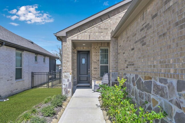 Building Photo - 9906 Monarch Lndg Cv