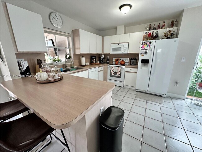 Foto del edificio - 12972 NW 10th St