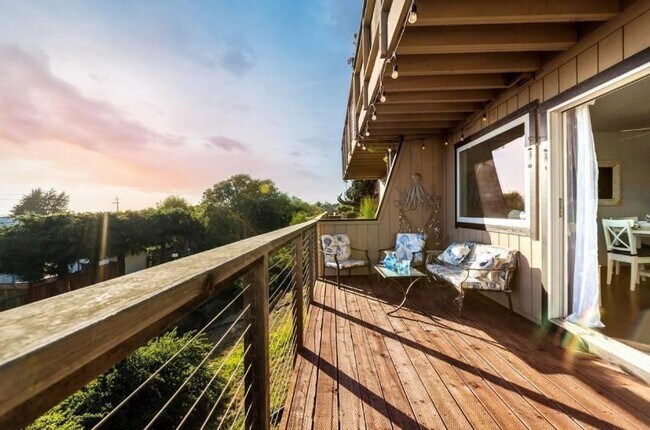Foto del edificio - 273 Sea Ridge Rd