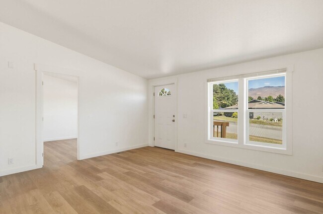 Foto del edificio - 3 Bedroom, 2 Bathroom Home