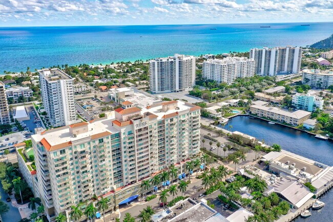 Foto del edificio - 3020 NE 32nd Ave